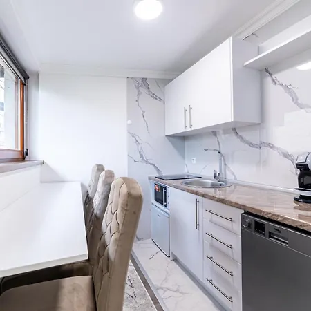 Apartamento Kulovica Center Design *