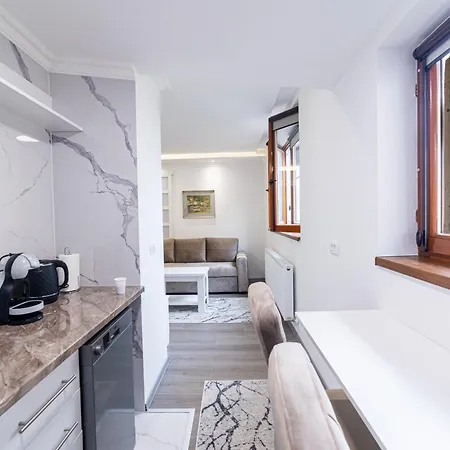 Apartamento Kulovica Center Design